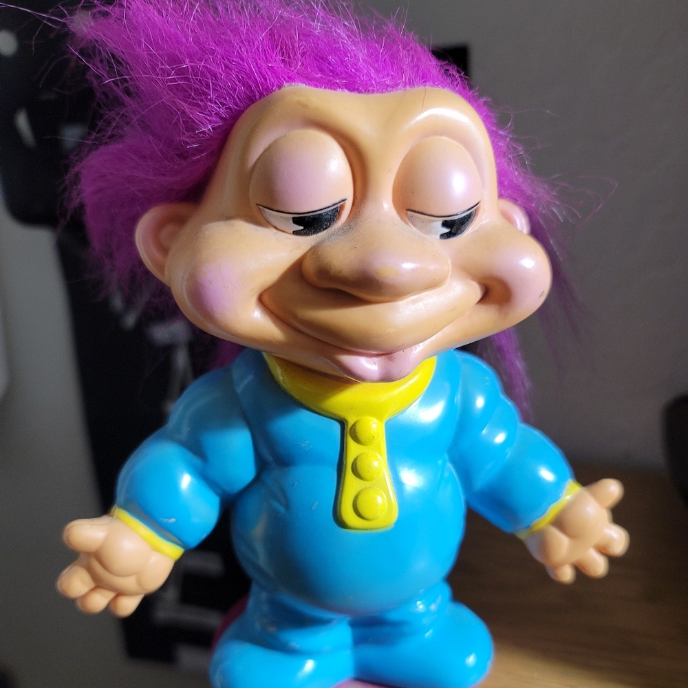 Troll lamp